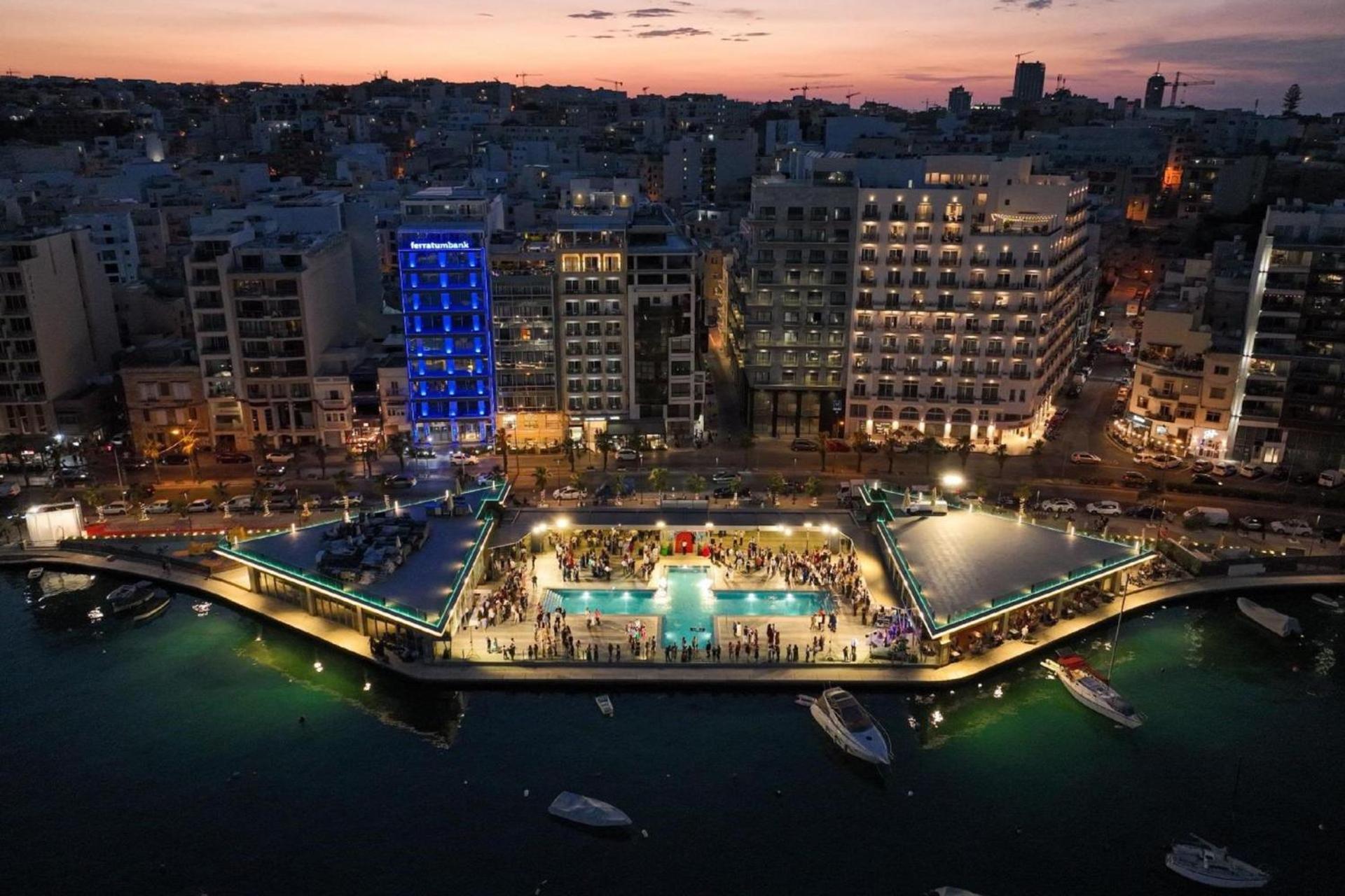 דירות סליאמה La88 Bayview Penthouse With Jacuzzi מראה חיצוני תמונה